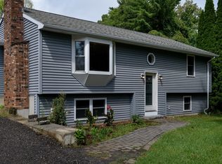442 Rawson St, Leicester, MA 01524
