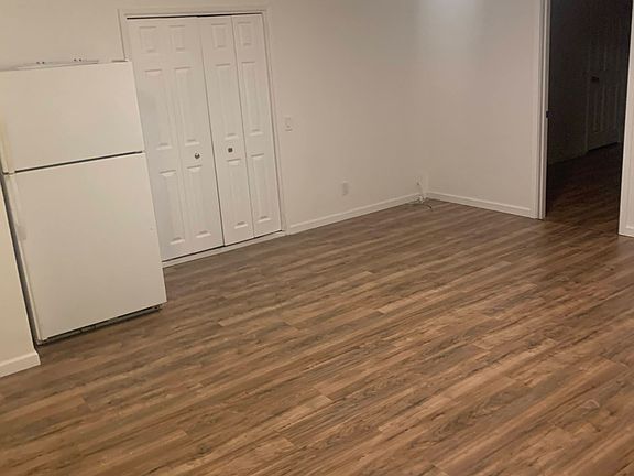 2nd image of 703 11th Ave #B