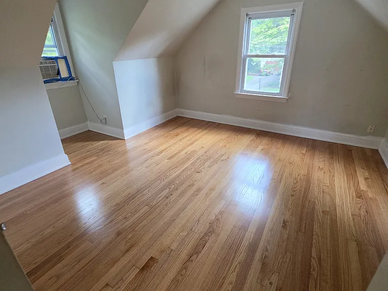 30 Coolidge St — Photo 12