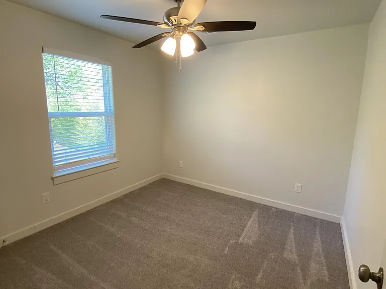 505 W Walker St #10 — Photo 17