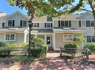 213 Dunrobin Rd #213, Mashpee, MA 02649