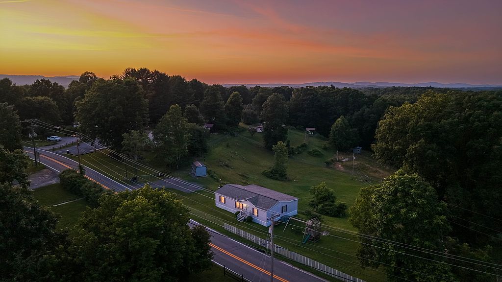 1201 Gatewood Rd - Property Image