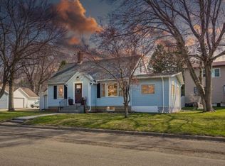 717 Forest St, Kenyon, MN 55946