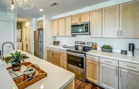 Riverside Village Apartments — Photo 2