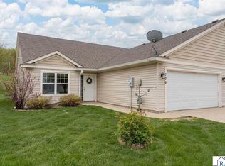 709 Tomahawk Ct, Madison Lake, MN 56063