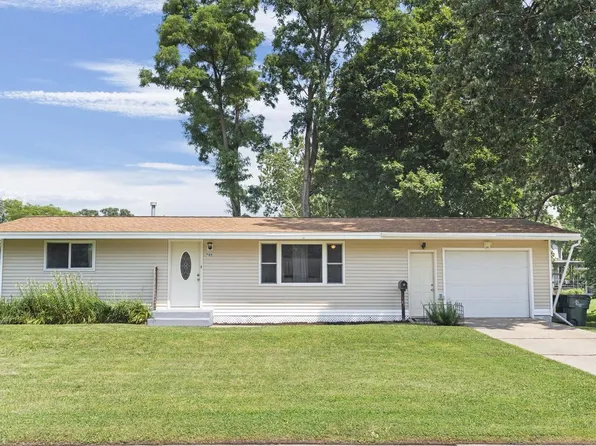 780 Washington Street, Prairie Du Sac, WI 53578