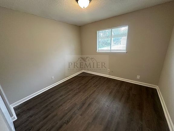 5th image of 6204 E 155th St APT A