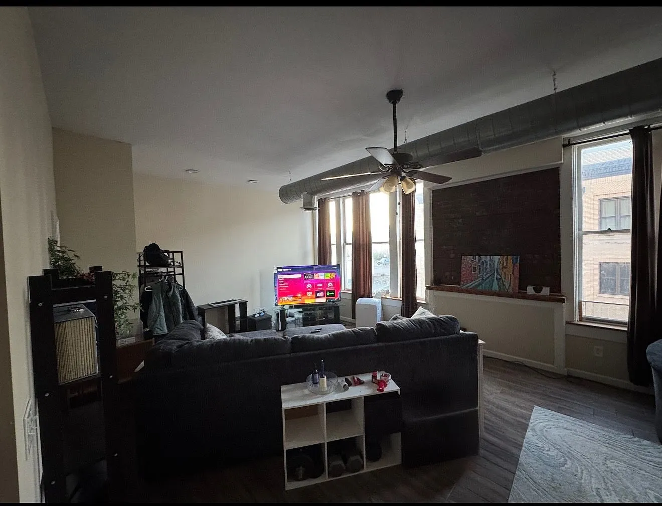 1 bed, 1.0 bath, 1000 sqft, $1,450 — Photo 2