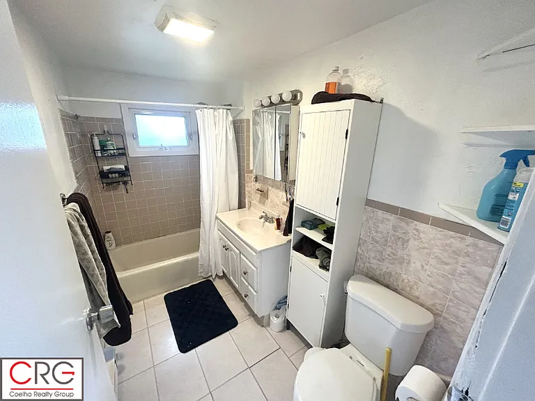 15 Hudson St #2 — Photo 31