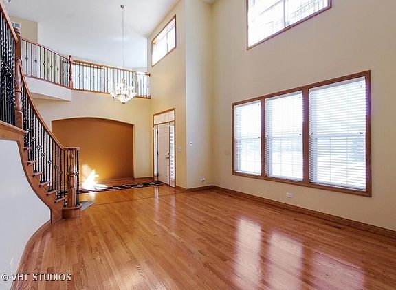3rd image of 404 Birmingham Ln