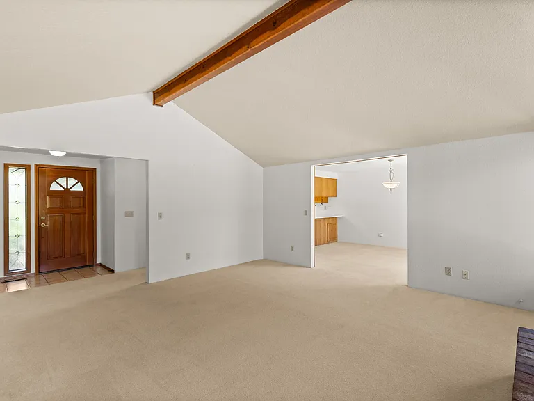 2890 Wedgewood Ln — Photo 10