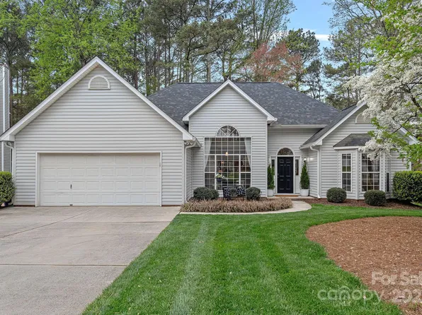 9118 Pine Springs Ct, Huntersville, NC 28078