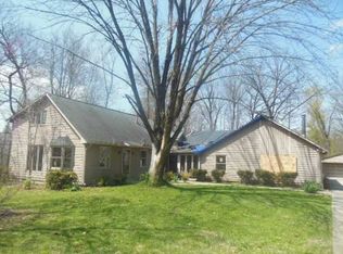 30 Shoshone Dr, Carmel, IN 46032