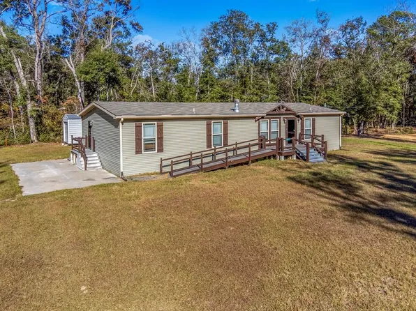 7970 SW 14th Pl, Bell, FL 32619