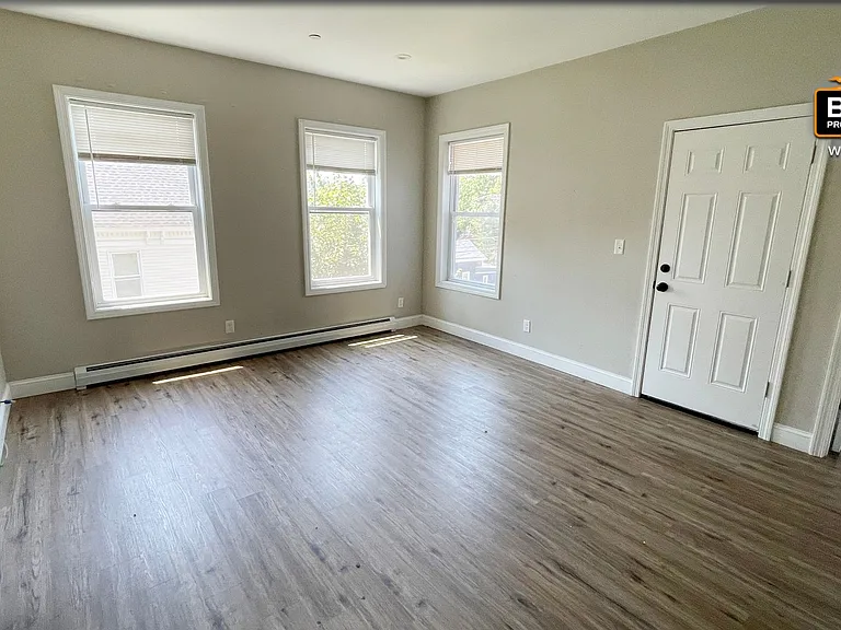 46 Myrtle Ave — Photo 19
