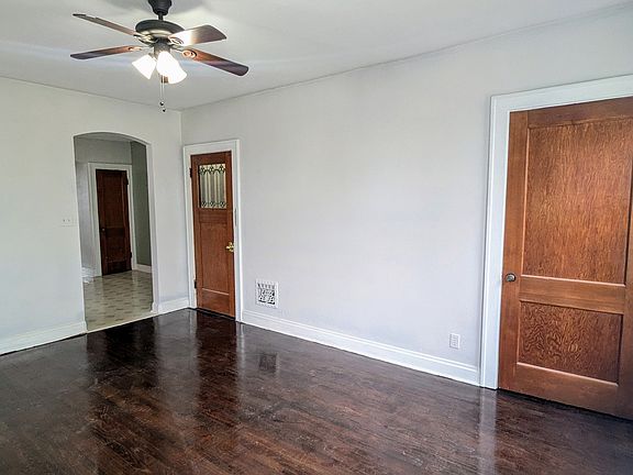 4th image of 5042 Mardel Ave #2F