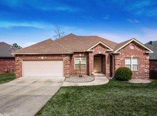 105 Shady Dr, Maumelle, AR 72113
