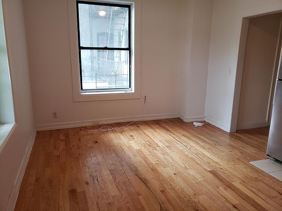 5th image of 2505 Olinville Ave #D