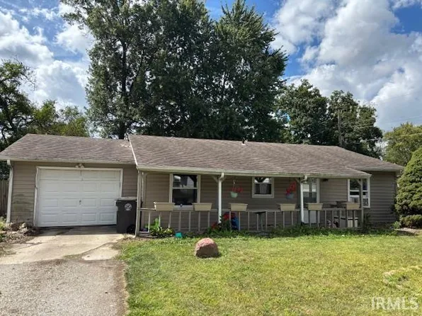 5334 Ray Dr, Fort Wayne, IN 46835