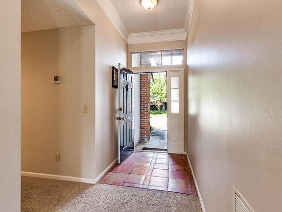 4th image of 4626 Antler Hill Dr E