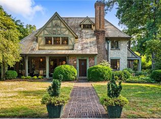 207 Hillcrest Dr, High Point, NC 27262