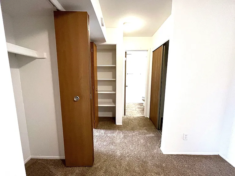Charter Oaks Apartments — Photo 155
