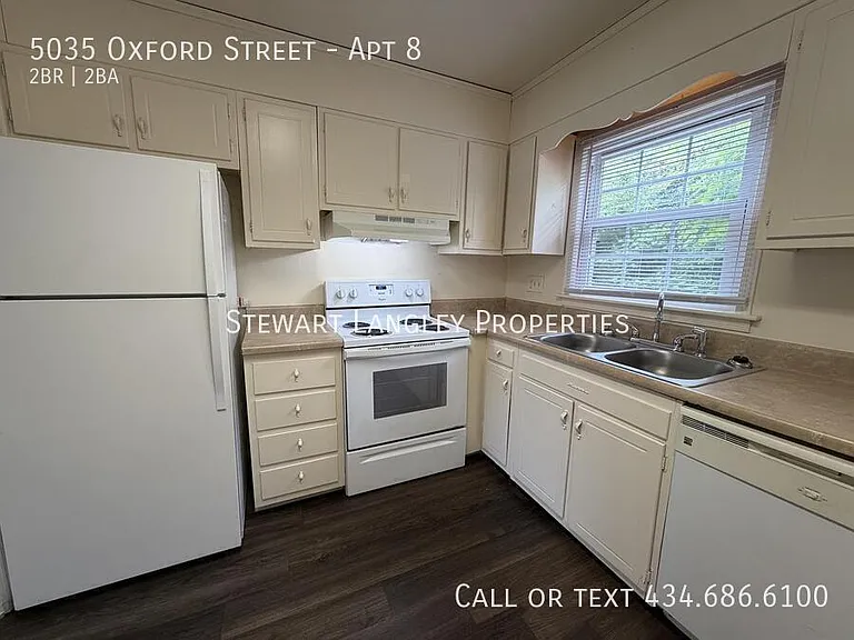 5035 Oxford St #8 — Photo 8