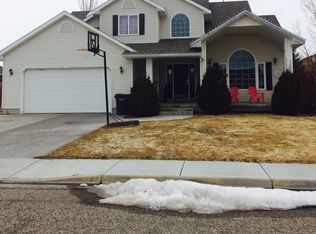 166 Martinsburg Ln, Idaho Falls, ID 83404