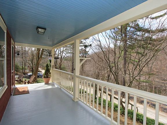 3rd image of 10 Juengstville Ln