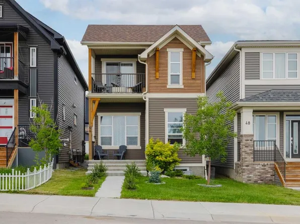 44 SE Calhoun Cmn NE, Calgary, AB T3P 1R8