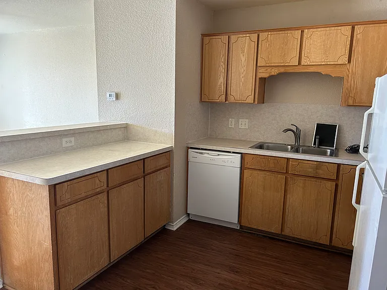 4105 Gus Dr #C — Photo 6