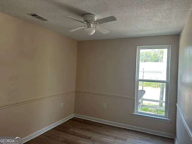 102 W Inman St #1 — Photo 9