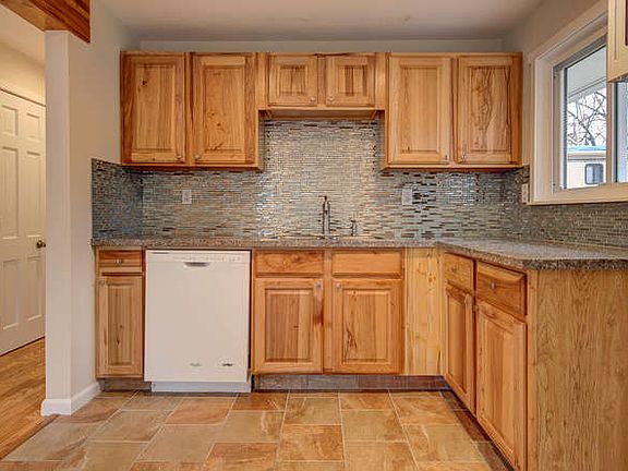 5th image of 1203 E 40th Ave