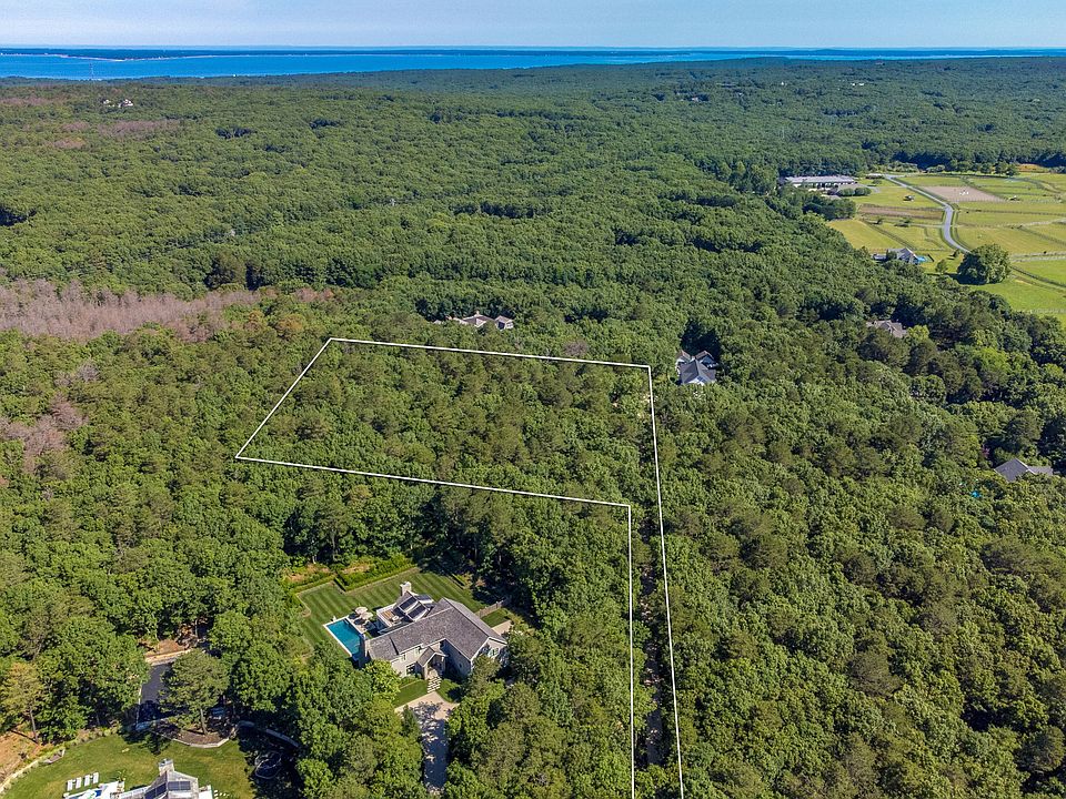 417 Edge Of Woods Rd, Southampton, NY 11968 | Zillow