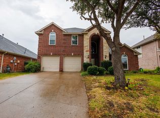 8813 Lochgreen Ln, Rowlett, TX 75089