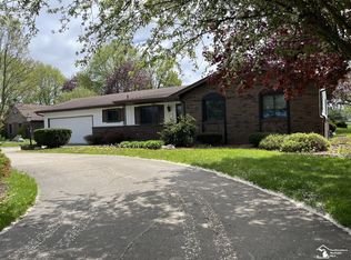 1303 W Erie Rd, Temperance, MI 48182