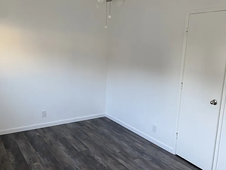 3547 E 54th St #A — Photo 12