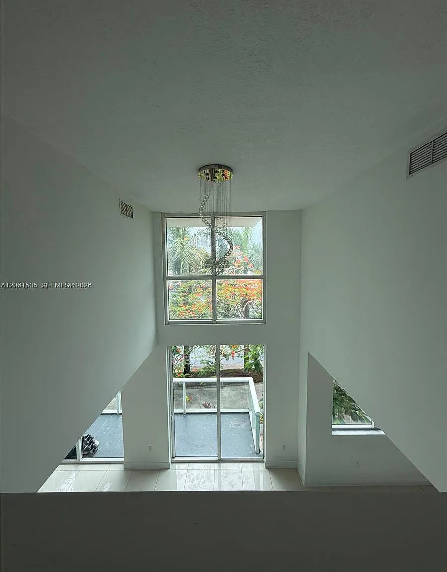 Terrazas Riverpark Village — Photo 4