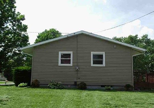 2nd image of 1420 Baehr St