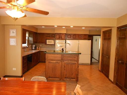 5th image of 77 N Green Valley Dr