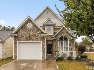 3902 Magnolia Pond Rd, Raleigh, NC 27610