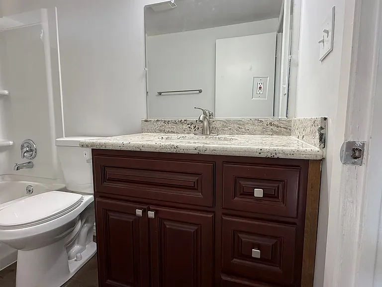 1002 E Walnut Ave — Photo 19