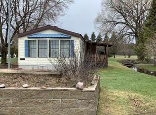 8923 Bay Shore Dr, Gladstone, MI 49837