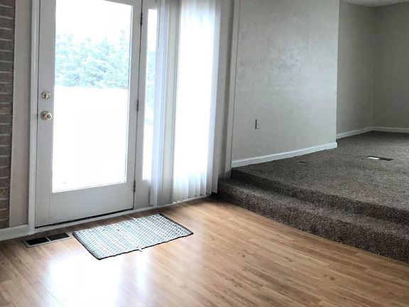 Dining area to deck - walk up living room