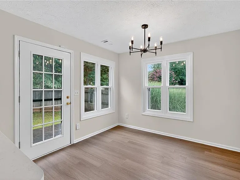 2845 Factor Walk Blvd — Photo 13