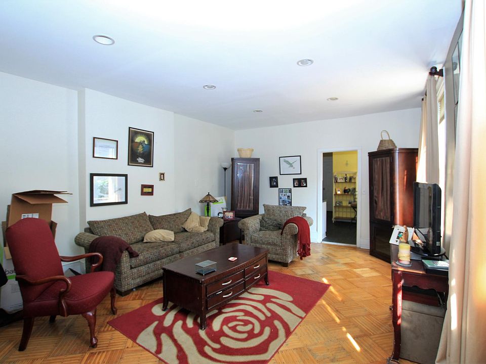 1st image of 717 N 5th St APT 1R