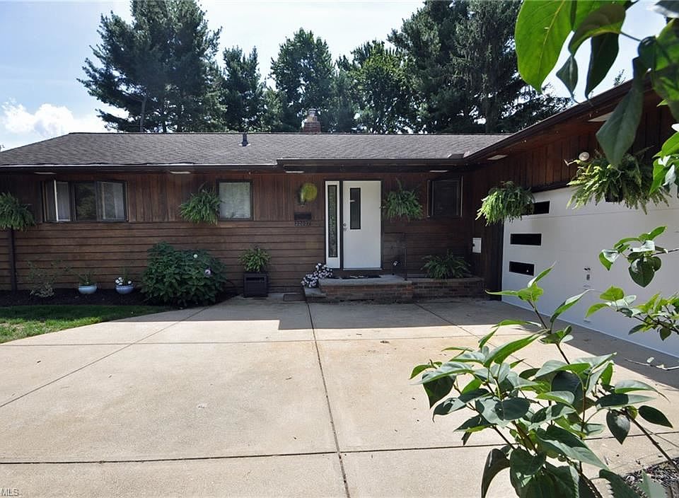 1st image of 22627 Peach Tree Ln
