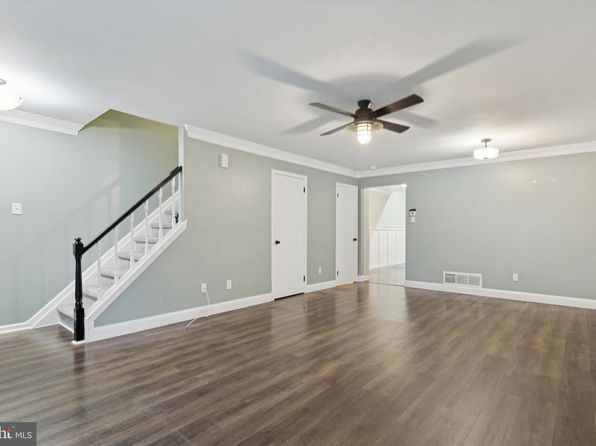 3 Ardsley Ct, Newtown, PA 18940