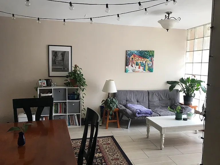 713 South St — Photo 1