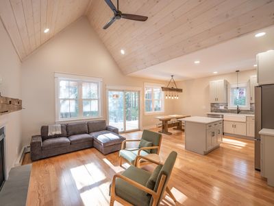 17 Darrah Loop, Wilmington, VT, 05363